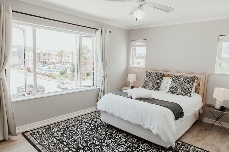 One On Gray Apartment Knysna Exterior photo